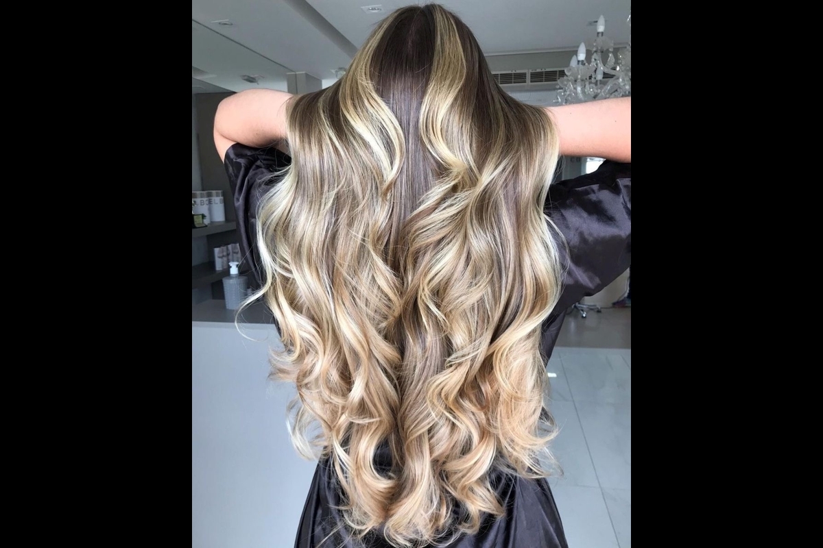 Jean Leon Salon image 5