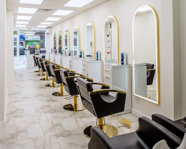 Fabio's Hair & Color Studio image 3
