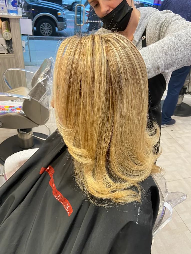 Hair N Now NYC main image