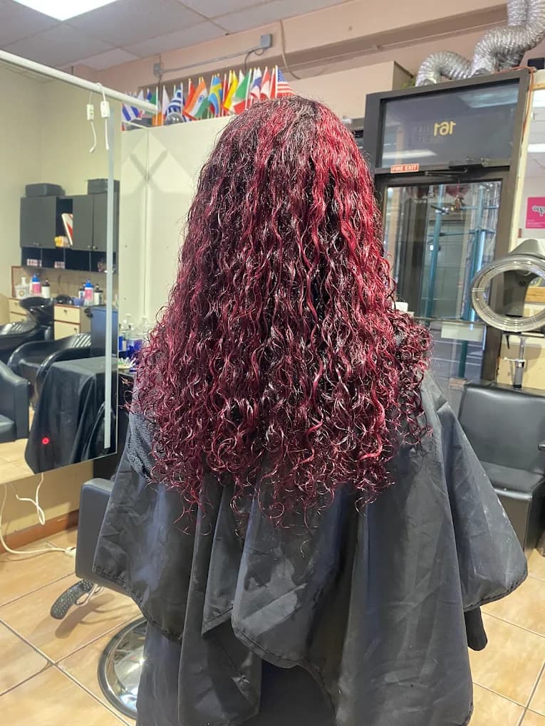 Glamour Center Hair Salon image 2